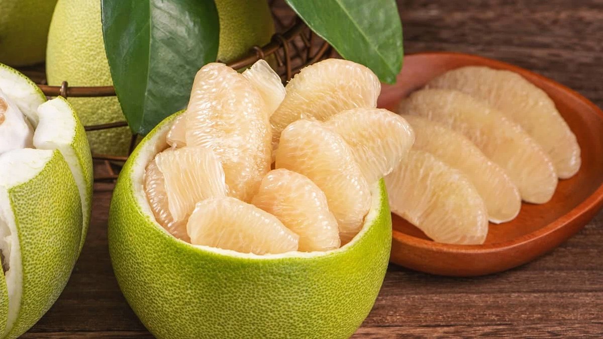 Con số tài lộc nào ứng với giấc mơ ăn bưởi đắng miệng